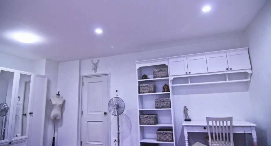 For sale and for rent 4 bedrooms townhouse in Phra Khanong, Bangkok