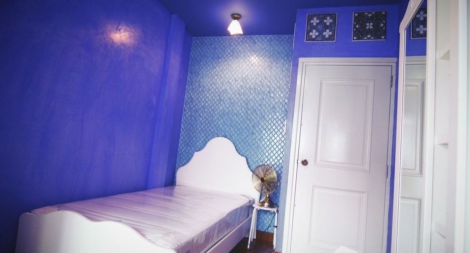 For sale and for rent 4 bedrooms townhouse in Phra Khanong, Bangkok