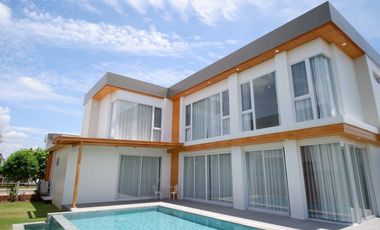 For sale and for rent 4 bedrooms house in San Kamphaeng, Chiang Mai