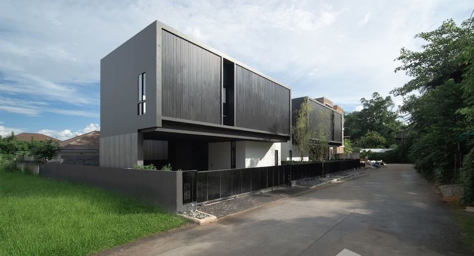 À vendre et à louer 5 chambres villa à Hang Dong, Chiang Mai