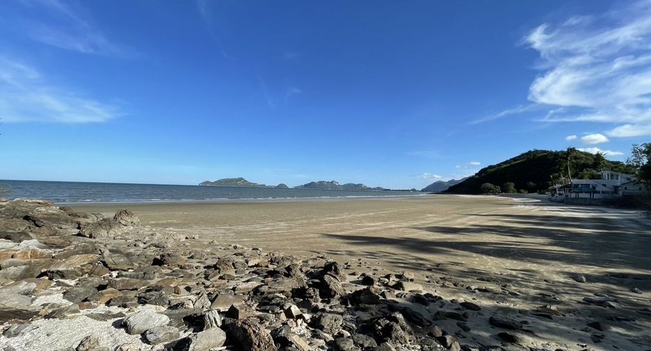 出租 4 卧室 独立屋 在 三百峰, 班武里府