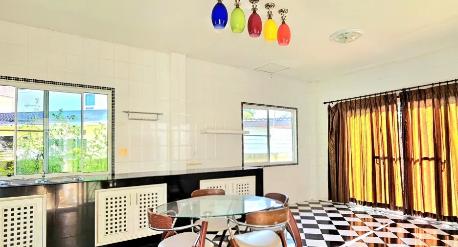 For sale 4 bedrooms house in Doi Saket, Chiang Mai