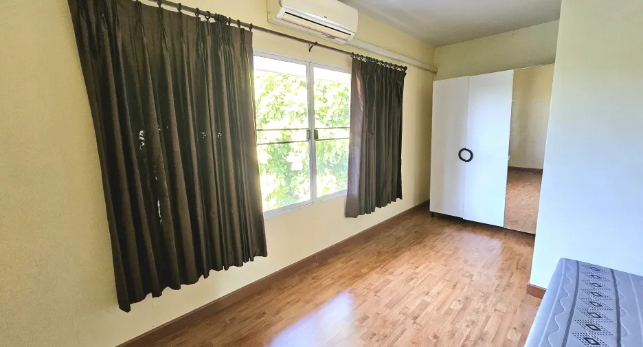 For sale 4 bedrooms house in Doi Saket, Chiang Mai