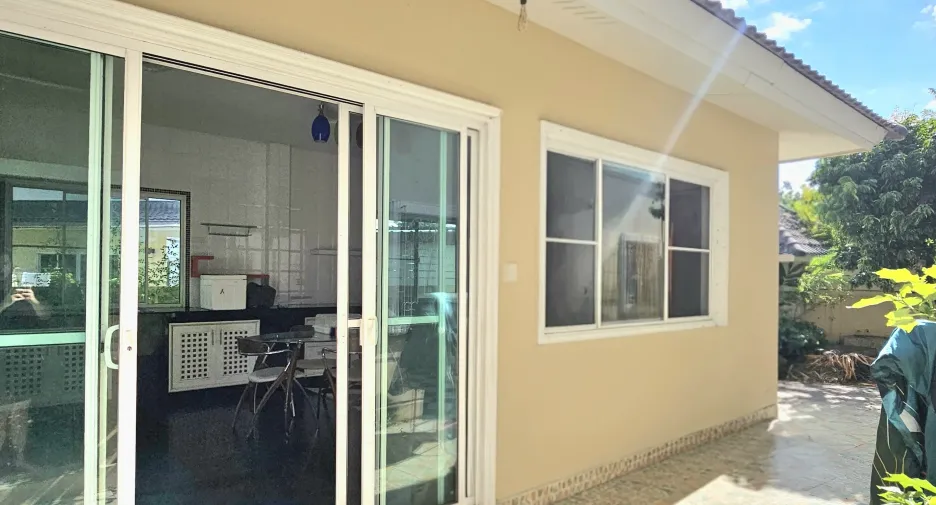 For sale 4 bedrooms house in Doi Saket, Chiang Mai