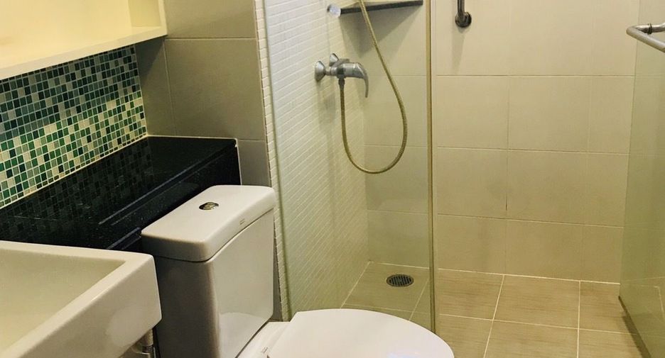 For sale 2 bedrooms condo in Khlong Toei, Bangkok