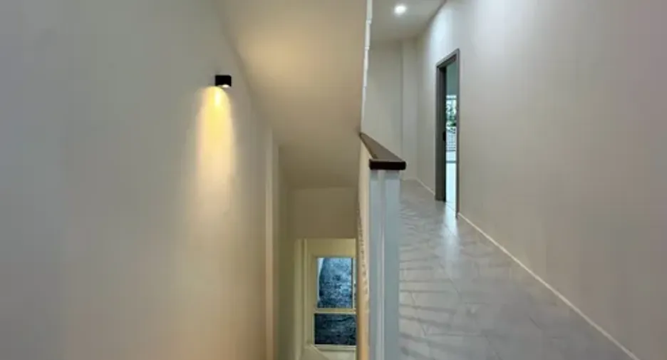 Reihenhaus zum Kauf mit 4 Zimmer in Mueang Chiang Mai, Chiang Mai