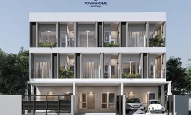 For sale 4 bedrooms townhouse in Mueang Chiang Mai, Chiang Mai