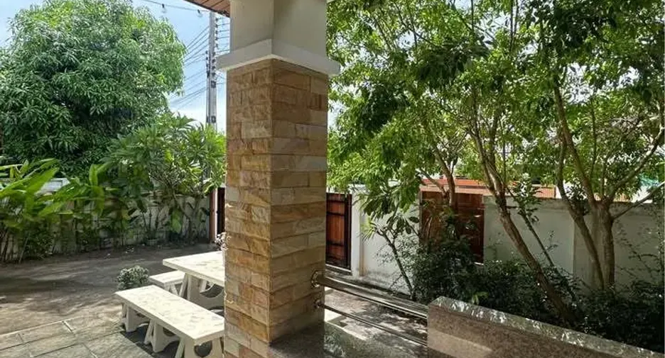 For rent 3 bedrooms house in Sattahip, Chonburi