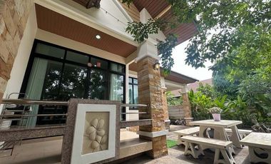 Casa en alquiler de 3 habitaciones en Sattahip, Chonburi