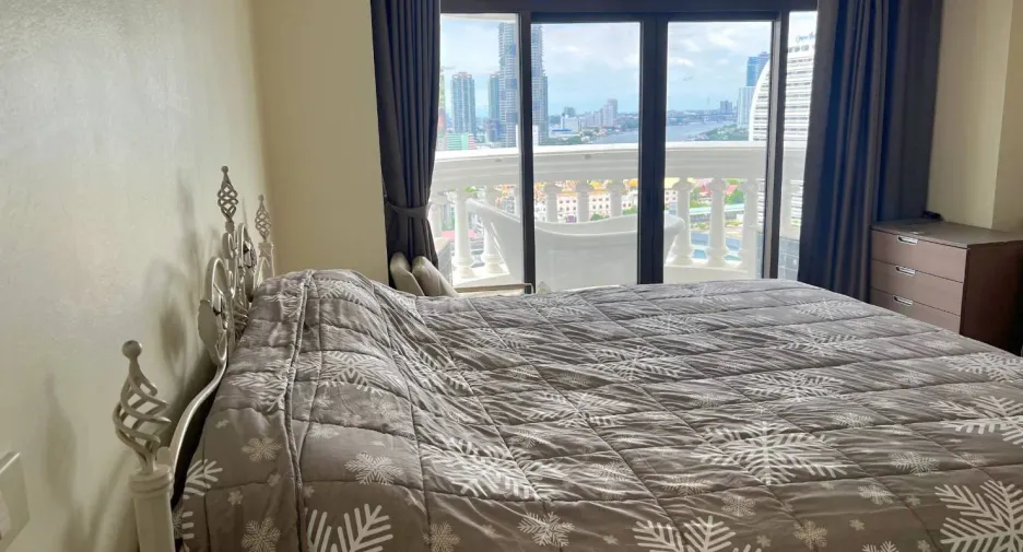 For sale and for rent 2 bedrooms condo in Bang Rak, Bangkok