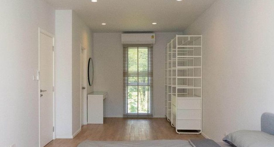 For rent 3 bedrooms townhouse in Mueang Chiang Mai, Chiang Mai