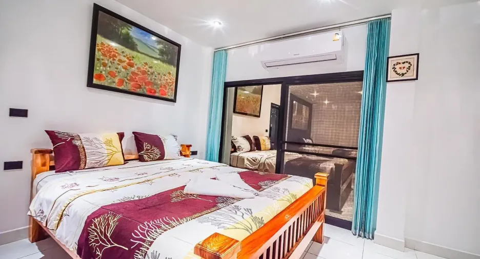 Casa en alquiler de 3 habitaciones en Bang Lamung, Chonburi