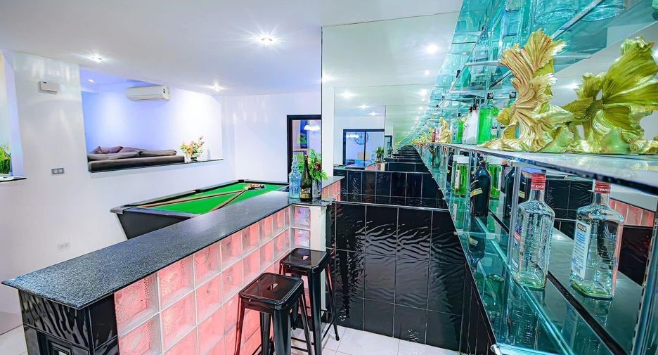 Casa en alquiler de 3 habitaciones en Bang Lamung, Chonburi