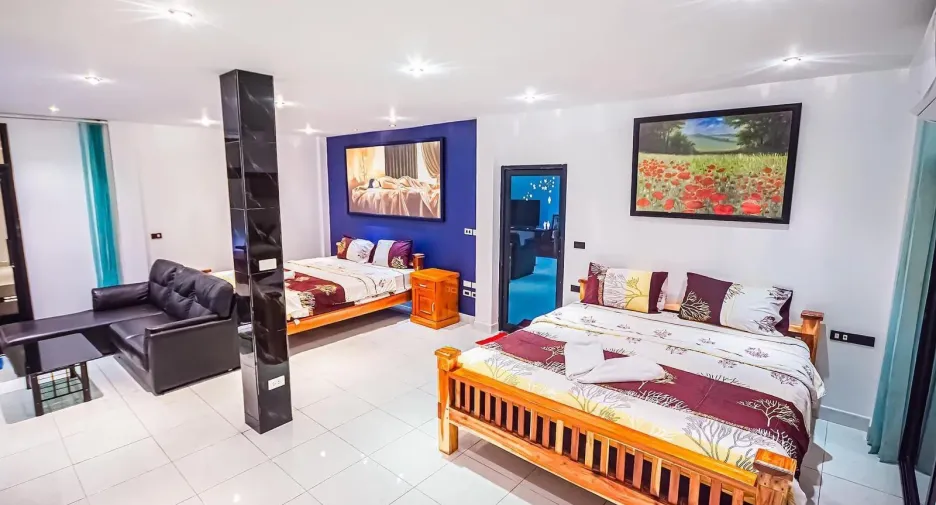 Casa en alquiler de 3 habitaciones en Bang Lamung, Chonburi
