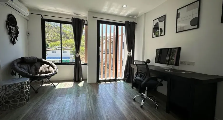 For rent 3 bedrooms townhouse in Ko Samui, Surat Thani