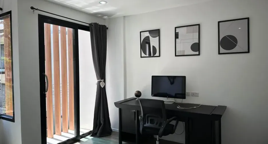 For rent 3 bedrooms townhouse in Ko Samui, Surat Thani