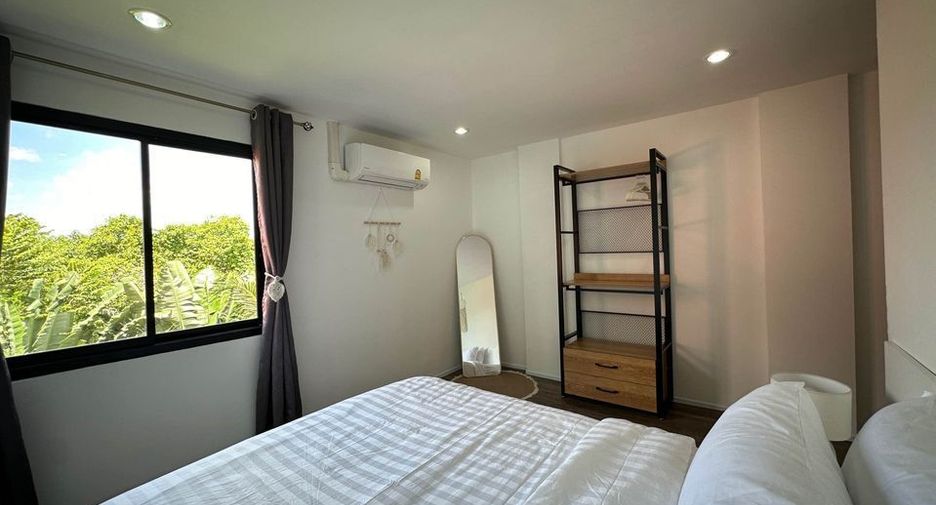 For rent 3 bedrooms townhouse in Ko Samui, Surat Thani