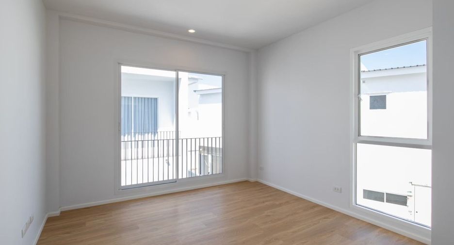 For sale 4 ベッドルーム house in San Sai, Chiang Mai