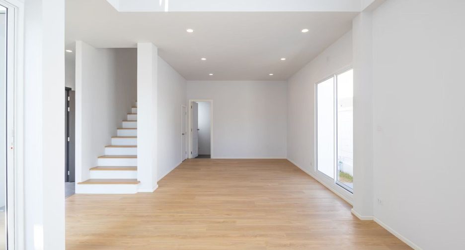 For sale 4 ベッドルーム house in San Sai, Chiang Mai
