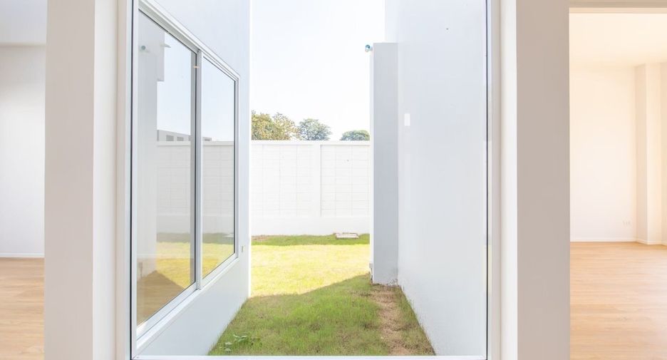 For sale 4 ベッドルーム house in San Sai, Chiang Mai