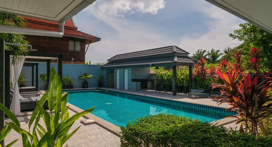 Villa en alquiler de 3 habitaciones en Mueang Phuket, Phuket