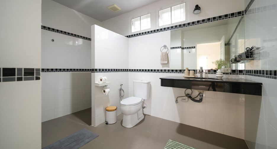Villa en alquiler de 3 habitaciones en Mueang Phuket, Phuket