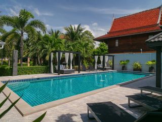 Villa en alquiler de 3 habitaciones en Mueang Phuket, Phuket