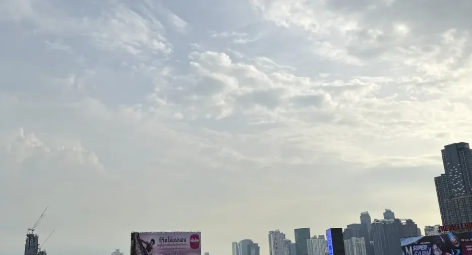 For sale 2 bedrooms condo in Watthana, Bangkok
