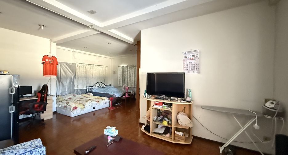 Haus zum Kauf mit 5 Zimmer in Mueang Chiang Mai, Chiang Mai