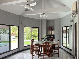 Villa en alquiler de 5 habitaciones en Bang Lamung, Chonburi