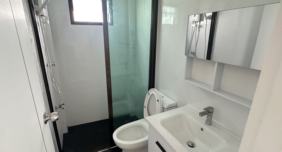 For rent 5 bedrooms villa in Bang Lamung, Chonburi