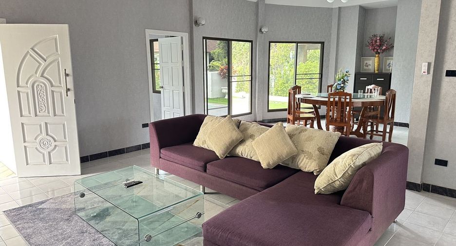 For rent 5 bedrooms villa in Bang Lamung, Chonburi