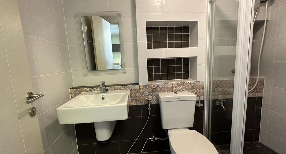 For sale 2 bedrooms condo in Mueang Chiang Mai, Chiang Mai