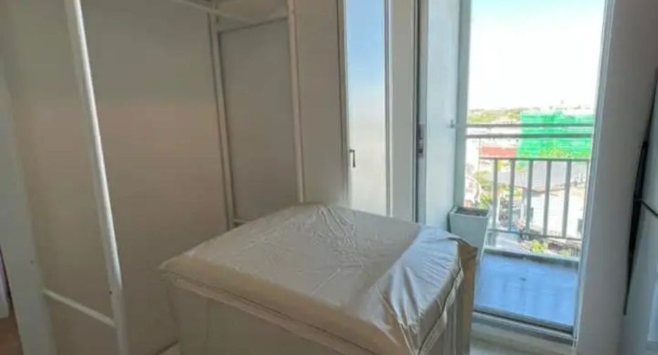Wohnung zur Miete mit 1 Zimmer in Suan Luang, Bangkok