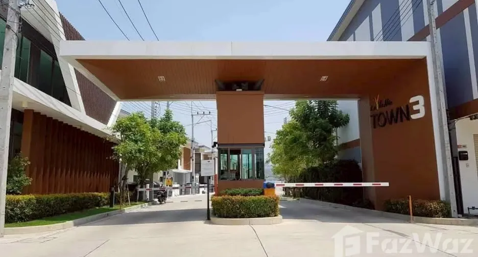 For rent 3 bedrooms townhouse in Hua Hin, Prachuap Khiri Khan