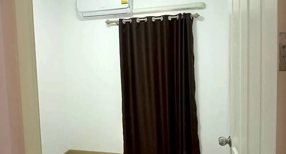 For rent 3 bedrooms townhouse in Hua Hin, Prachuap Khiri Khan