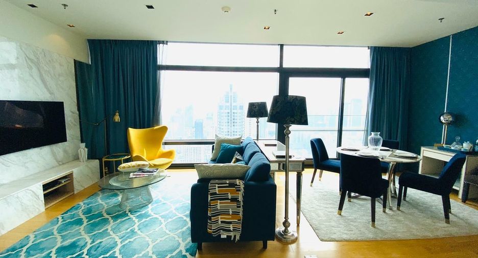 À vendre et à louer 2 chambres condo à Watthana, Bangkok
