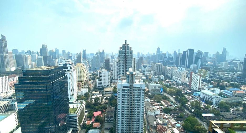 À vendre et à louer 2 chambres condo à Watthana, Bangkok