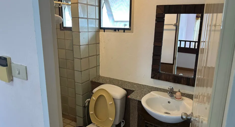 Продажа 4 спальни дом в Сан Саи, Чианг Маи