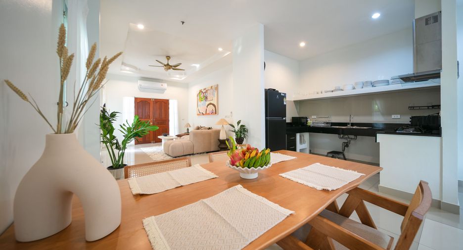 Villa en alquiler de 2 habitaciones en Mueang Phuket, Phuket