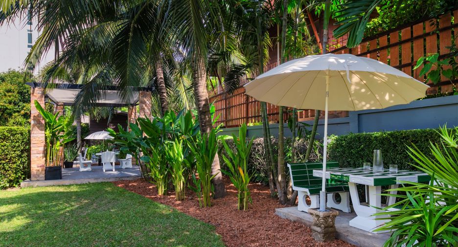Villa en alquiler de 2 habitaciones en Mueang Phuket, Phuket