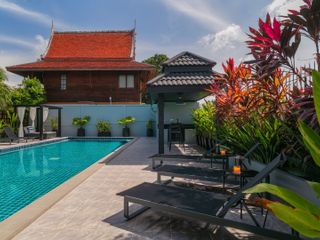 À louer 2 chambres villa à Mueang Phuket, Phuket