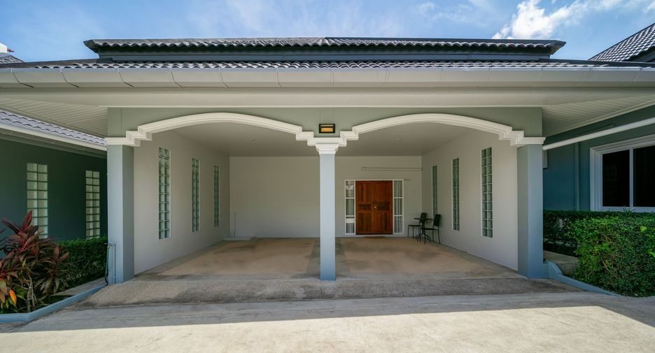 Villa en alquiler de 2 habitaciones en Mueang Phuket, Phuket