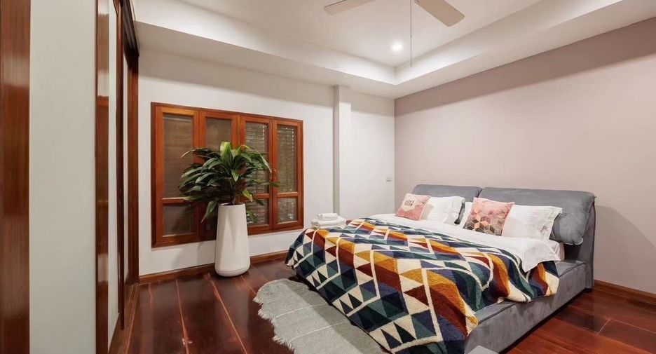 For sale 8 bedrooms house in Suan Luang, Bangkok