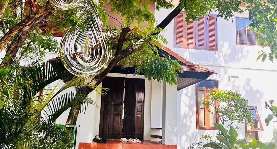 Casa en venta de 8 habitaciones en Suan Luang, Bangkok