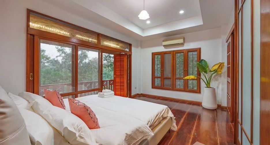 For sale 8 bedrooms house in Suan Luang, Bangkok