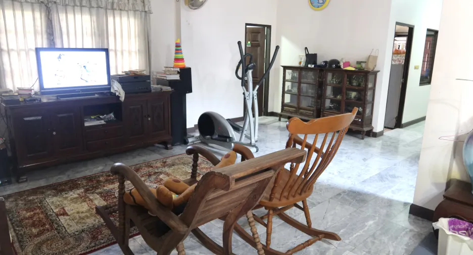 For sale 3 bedrooms house in Mueang Chiang Mai, Chiang Mai