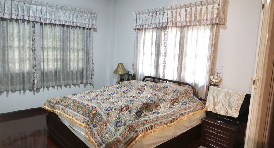 For sale 3 bedrooms house in Mueang Chiang Mai, Chiang Mai