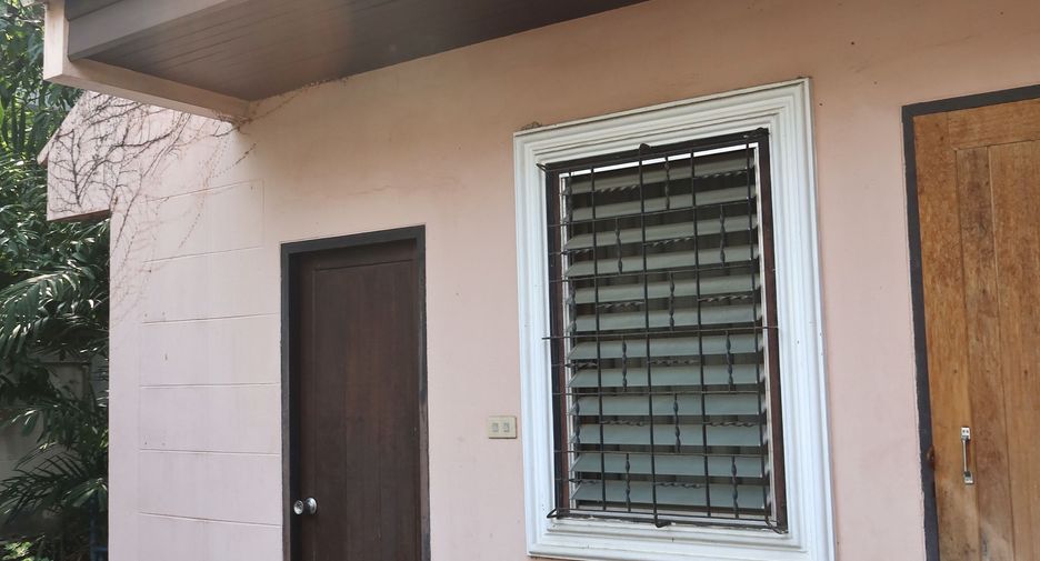 For sale 3 bedrooms house in Mueang Chiang Mai, Chiang Mai