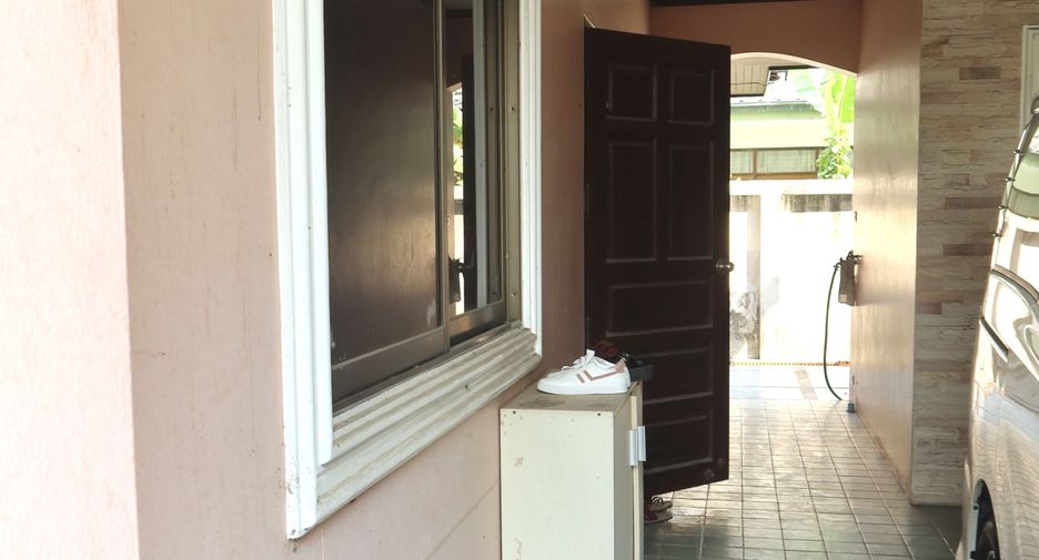 For sale 3 bedrooms house in Mueang Chiang Mai, Chiang Mai